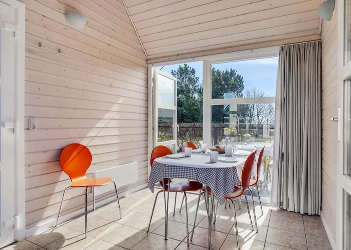 Gorgeous In With Kitchen